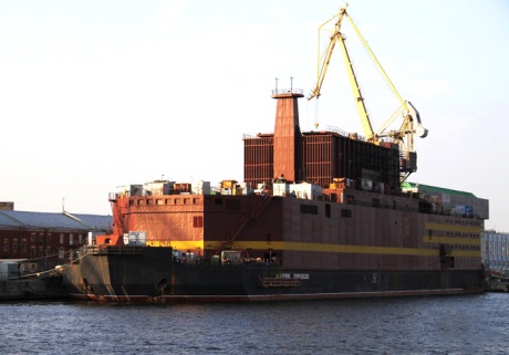 Cargo ship arrives at Pevek - 460 (Rosenergoatom)